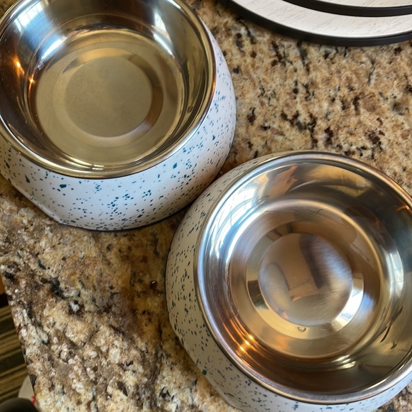 Small dog bowls - Picture 2 of 2